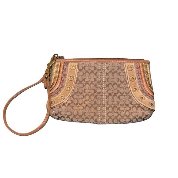 Coach Vtg Signature Jacquard & Tooled w Leather Trim & Stud Wristlet - 7" X 4.5" - Picture 1 of 7
